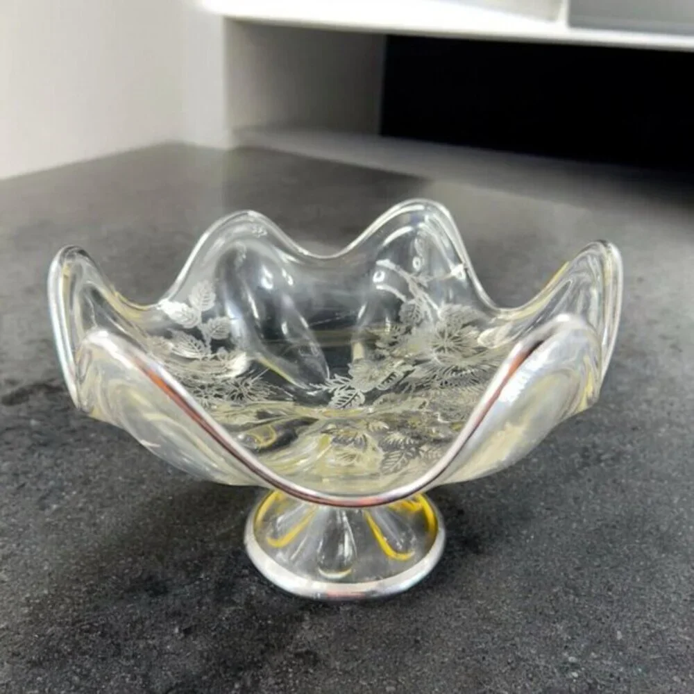 Vintage Viking Clear Footed Dish Bowl With Silver Overlay Flowers Pattern‎ VTG